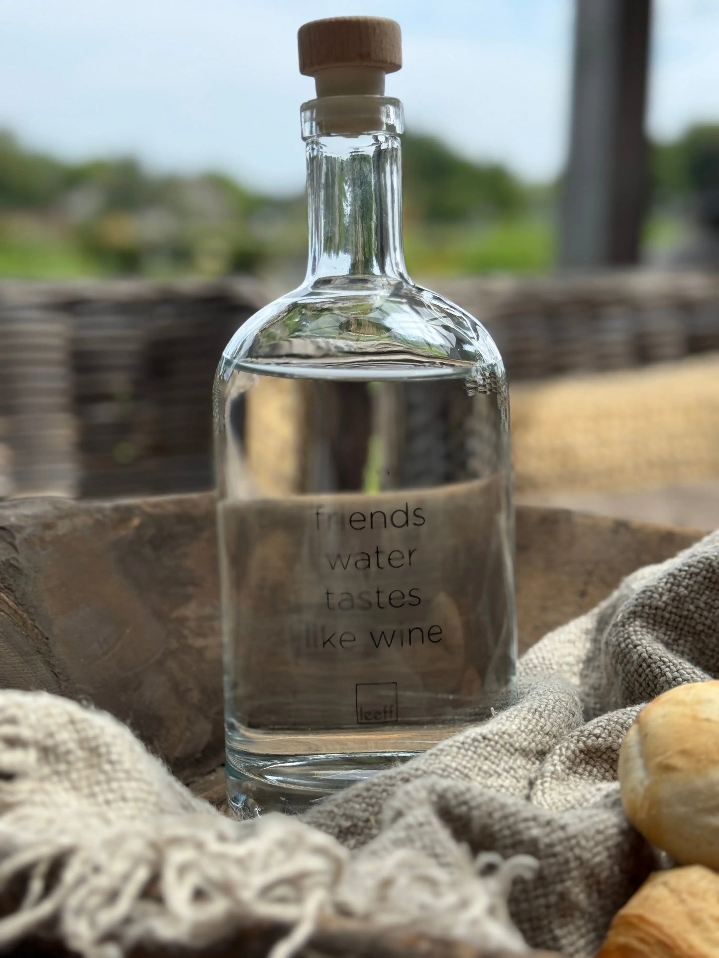 Glaswasserflasche mit verschließbarem Korken – 1 Liter