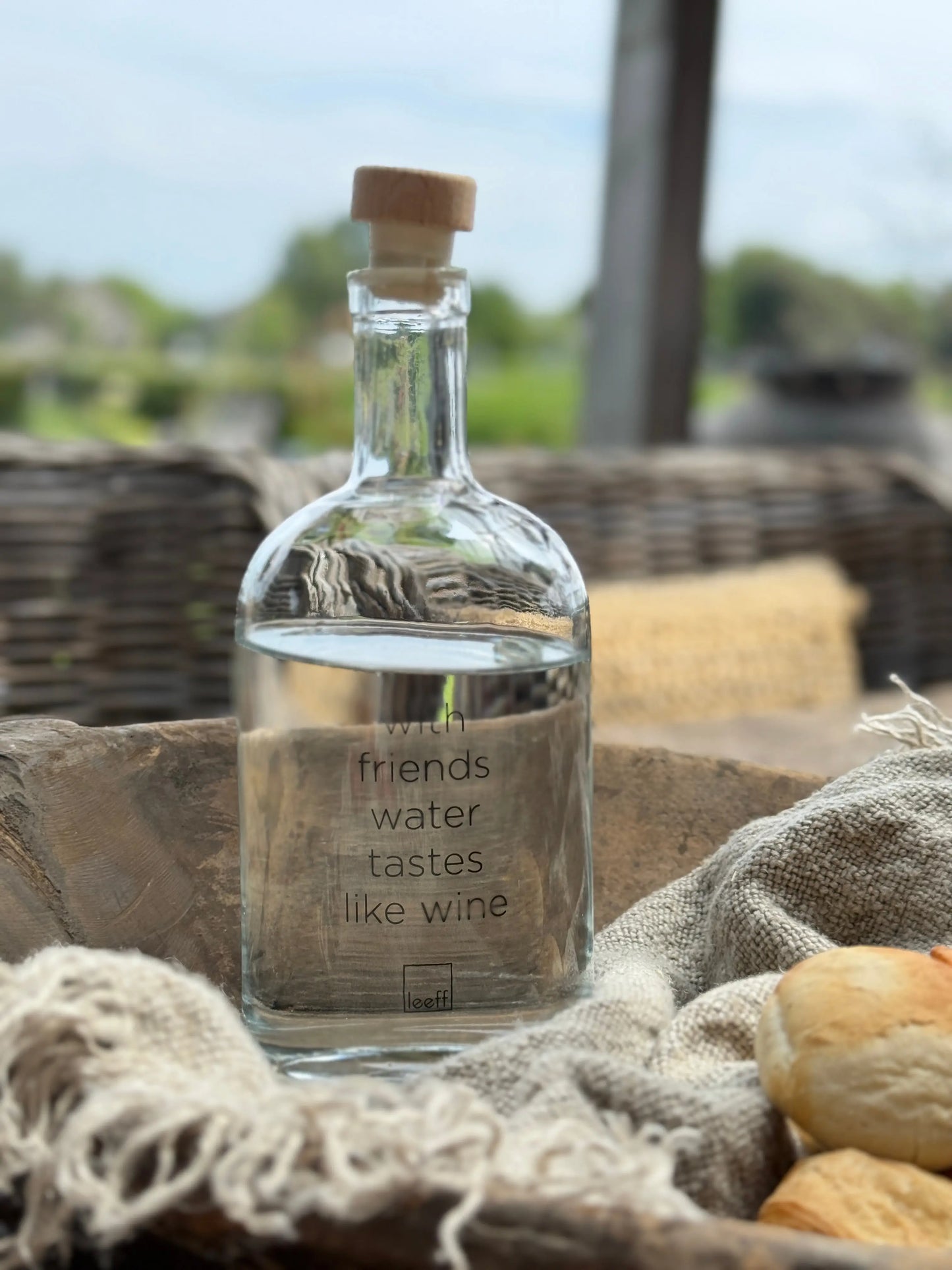 Glaswasserflasche mit verschließbarem Korken – 1 Liter