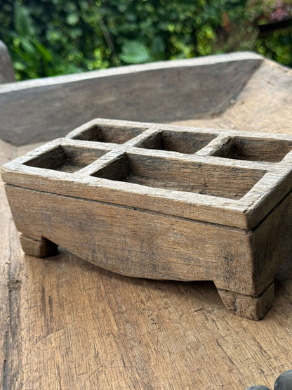 Oud houten tabaksschaaltje uit India