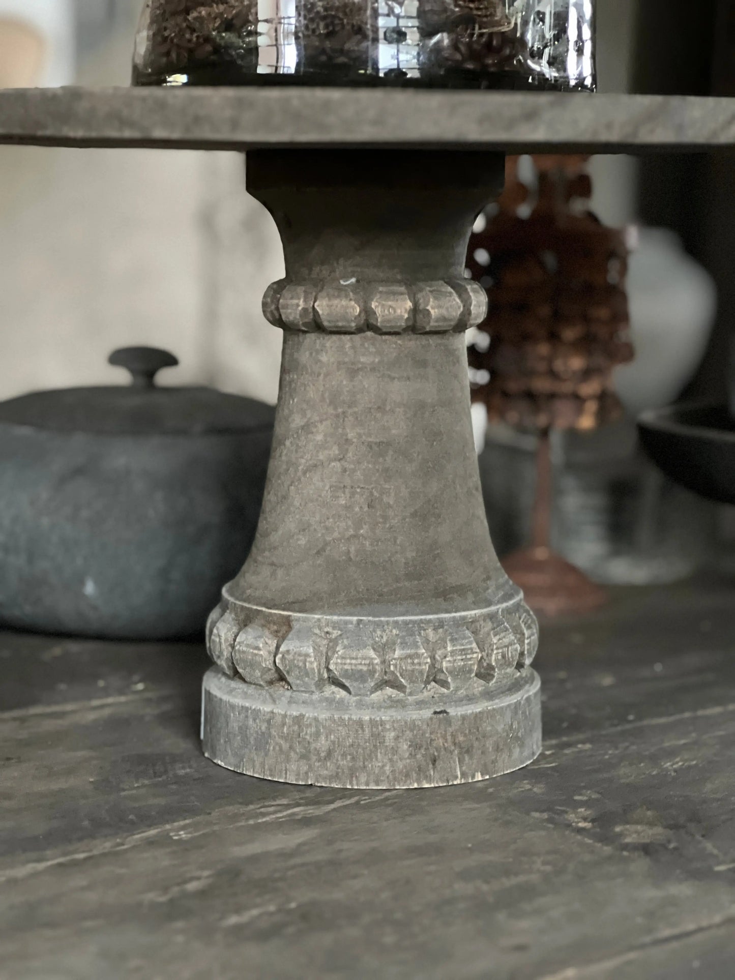 Tray on stand Old grey - Trapa Living