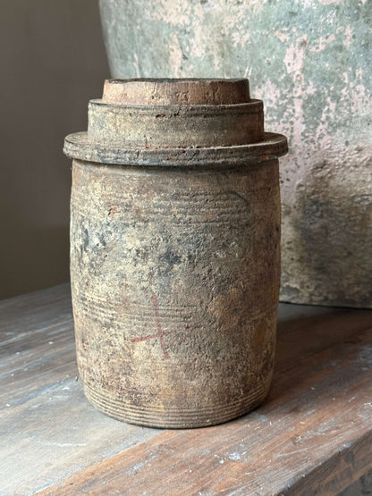 Oud Nepalese Pot- (9)