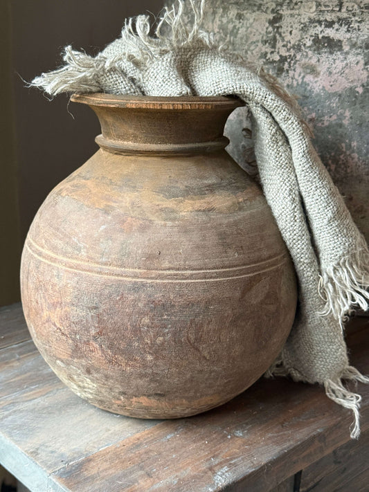 Oude Bolle Nepalese Pot (LH37)