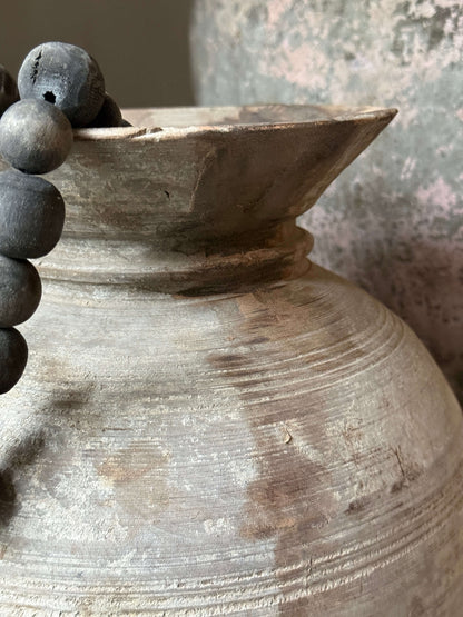 Oude Bolle Nepalese Pot- (LH36)