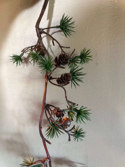 Winterse guirlande met dennenappeltjes en pinus- 120 cm