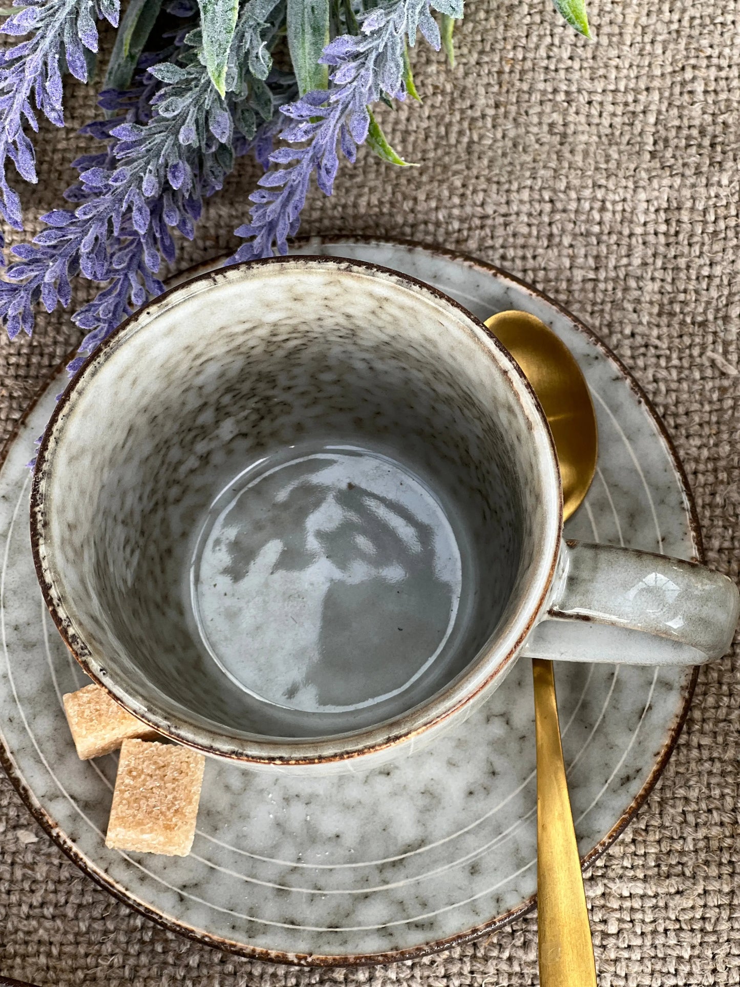 Cup and saucer "Lizzy"