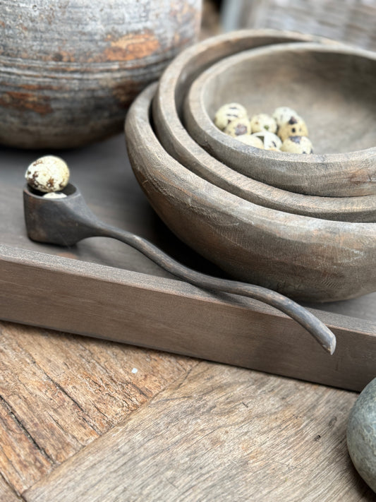 Decoratief lepeltje van vergrijsd hout