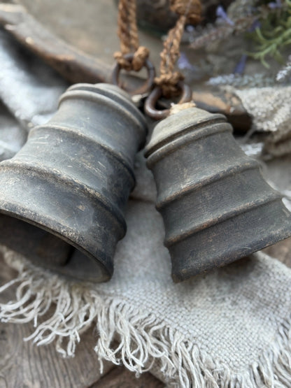 Wooden Bell with Ribs-Be Uniq