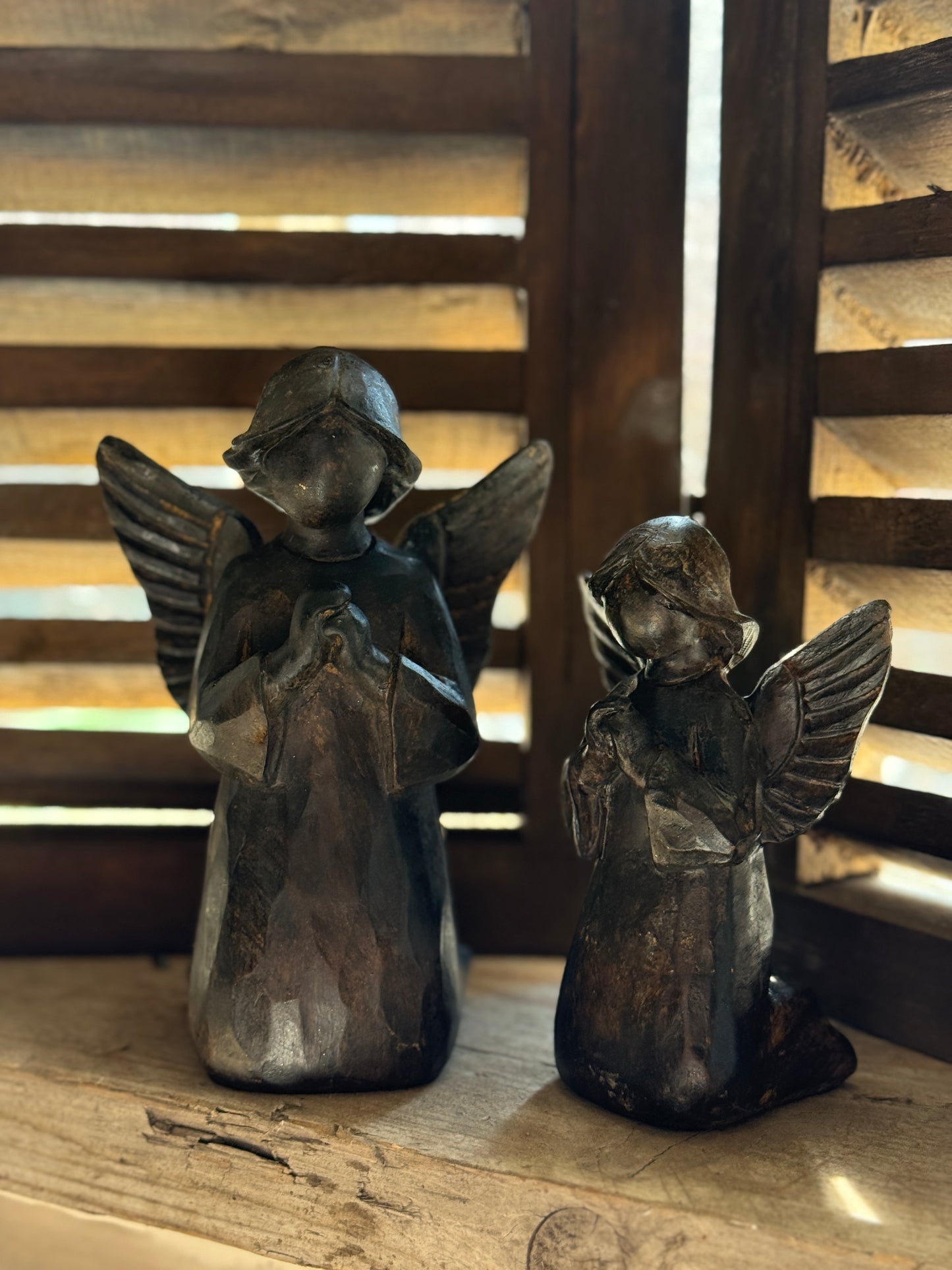Wooden Angel Kneeling – Dark Gray/Brown – Size S &amp; M