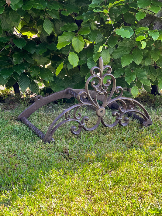 Gartenschlauchhalter