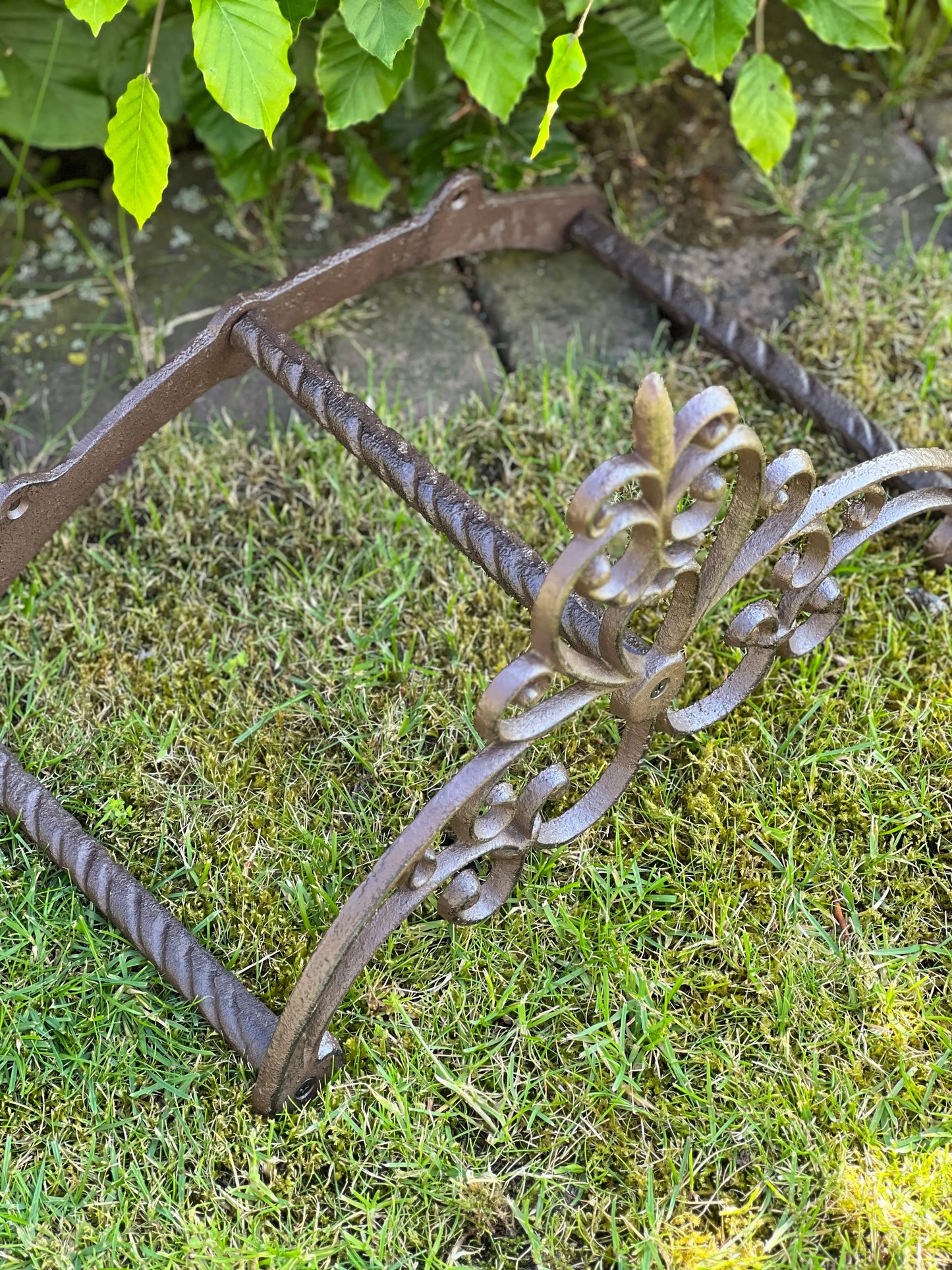 Garden hose holder