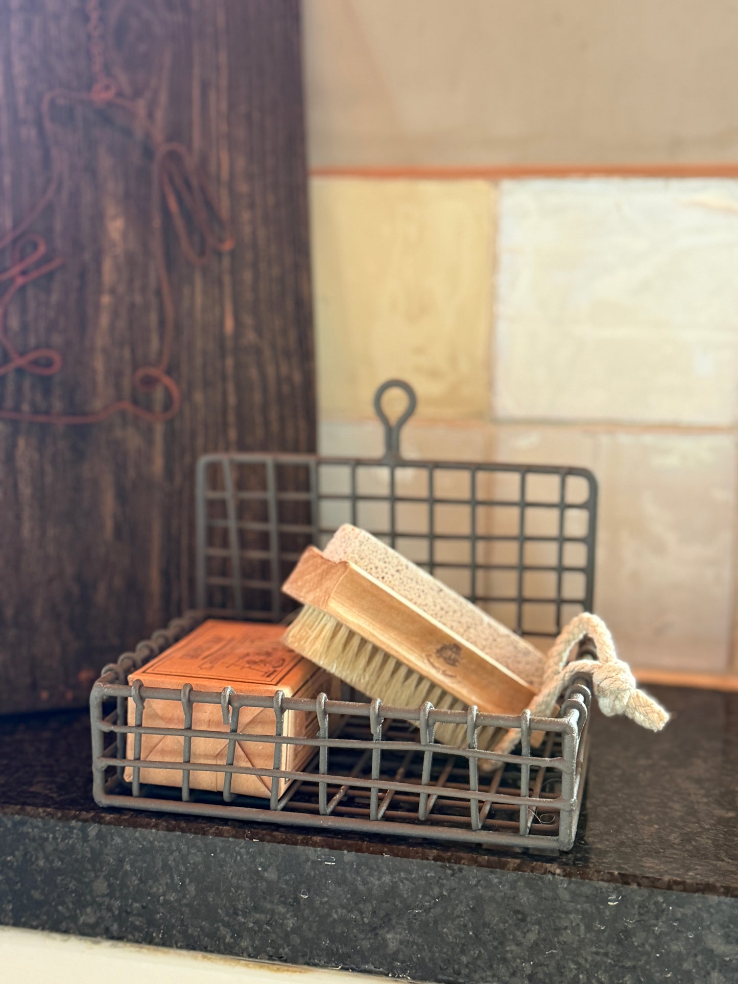 Zeephouder met Borsteltje & Tuinierderszeep