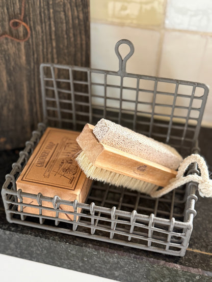 Zeephouder met Borsteltje & Tuinierderszeep