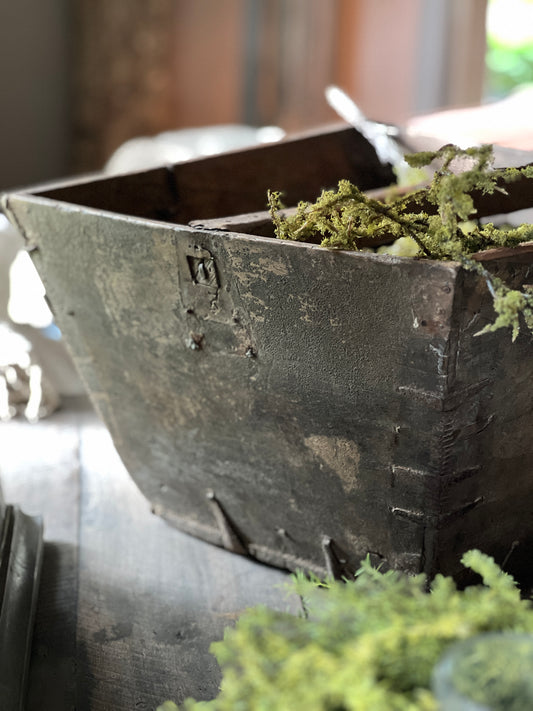 Old oriental rice bowl, low model