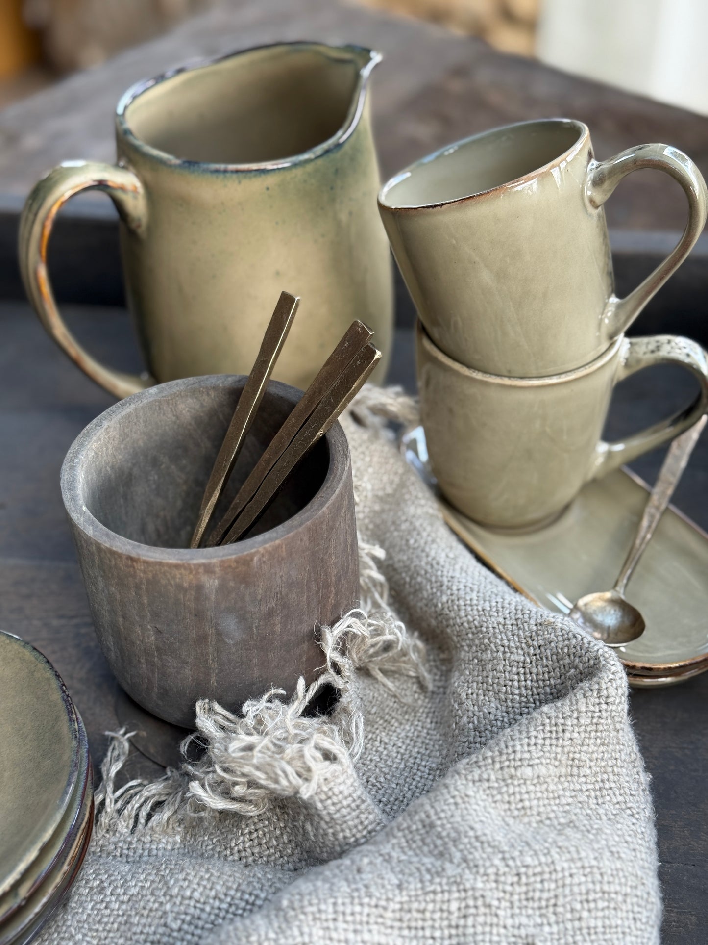 Kadek Wooden Pot – Luksa