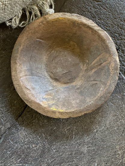 Old wooden bowl (01)
