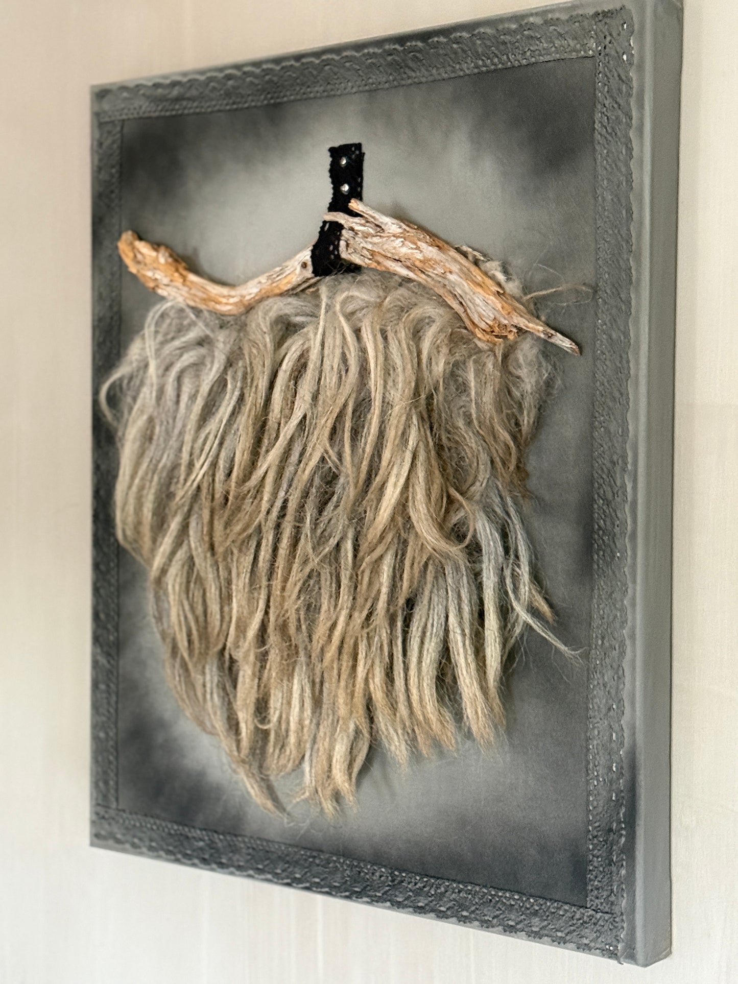 Wall panel with sheepskin (LH1)