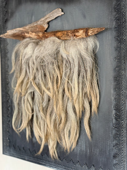 Wandpaneel met schapenvacht (LH2)