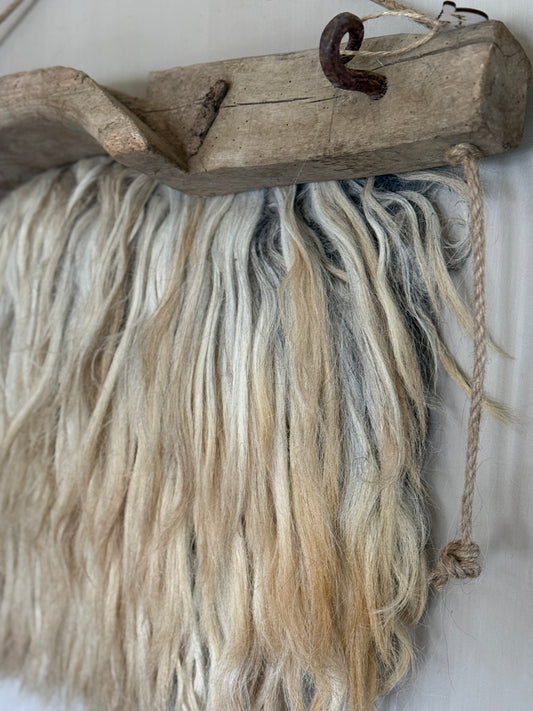 Sheepskin on old yoke (LH07)