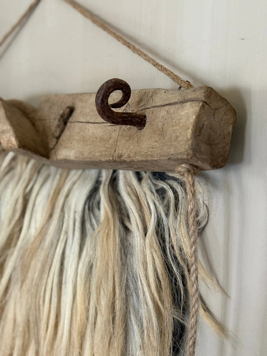 Sheepskin on old yoke (LH07)