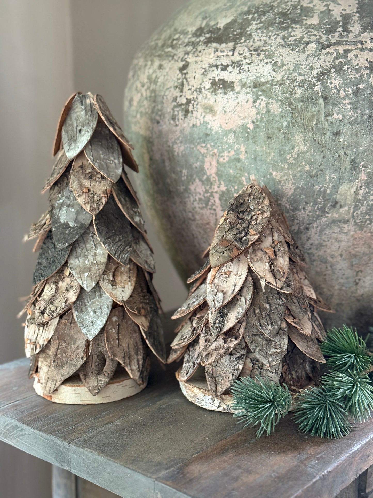 Christmas tree made of tree bark – Natural