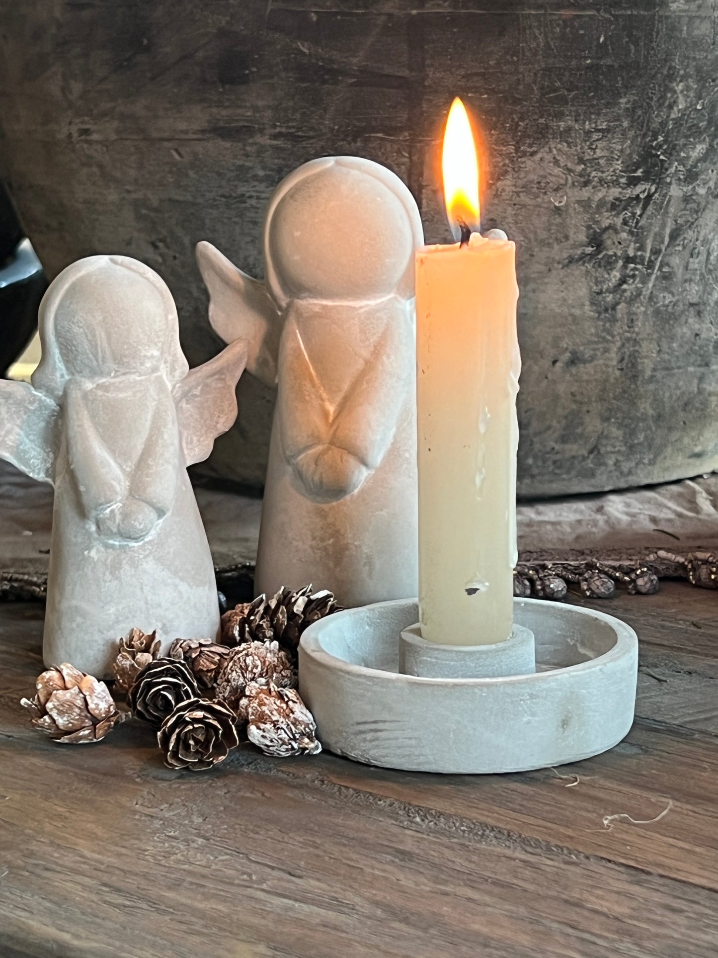 Concrete candle holder