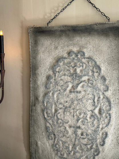 Limewash cloth with ornamental print (LHK02)