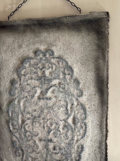 Limewash cloth with ornamental print (LHK02)
