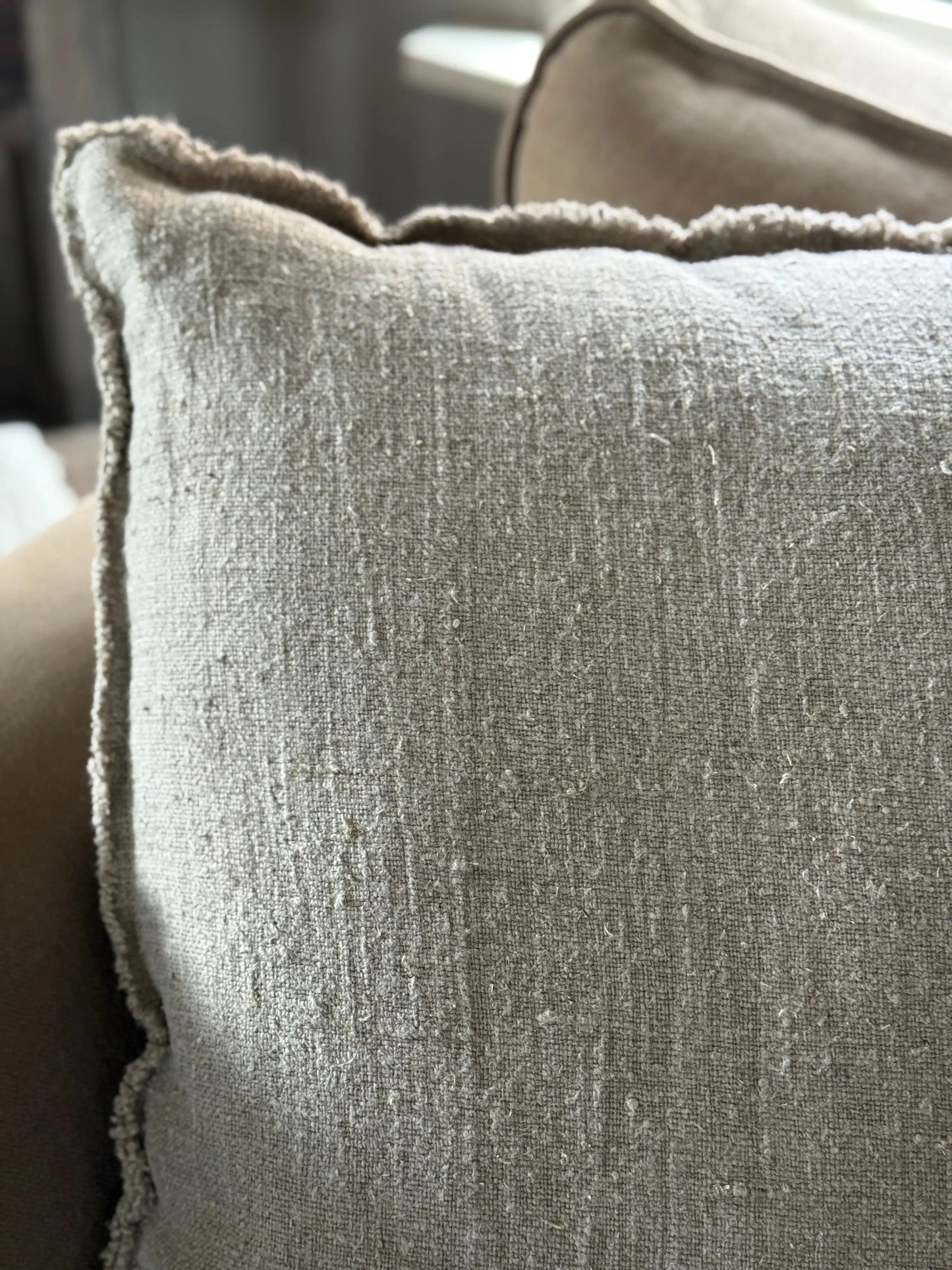 Shabby Cushion – Plain 60x60 cm.