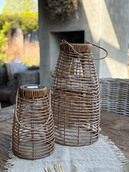 Anke solar lamp - Available in 2 sizes