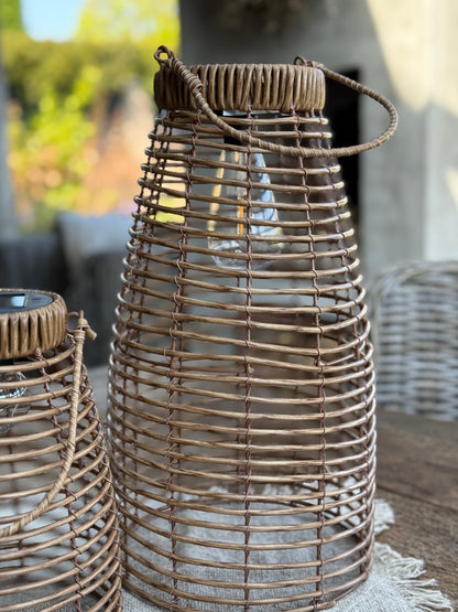 Anke solar lamp - Available in 2 sizes