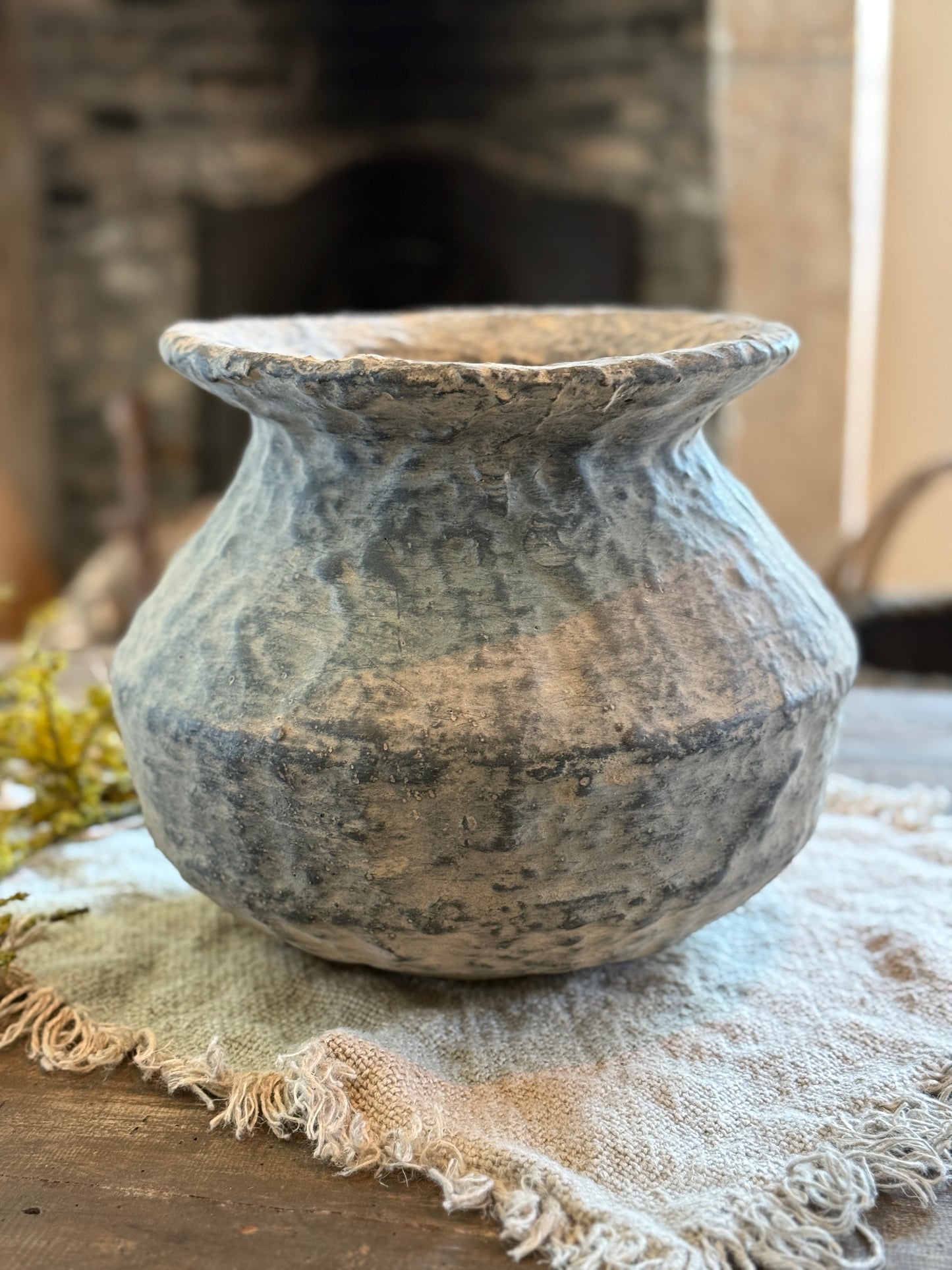 Leech-Vase