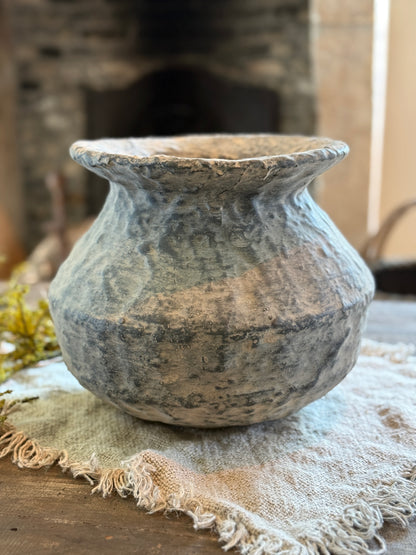 Leech-Vase