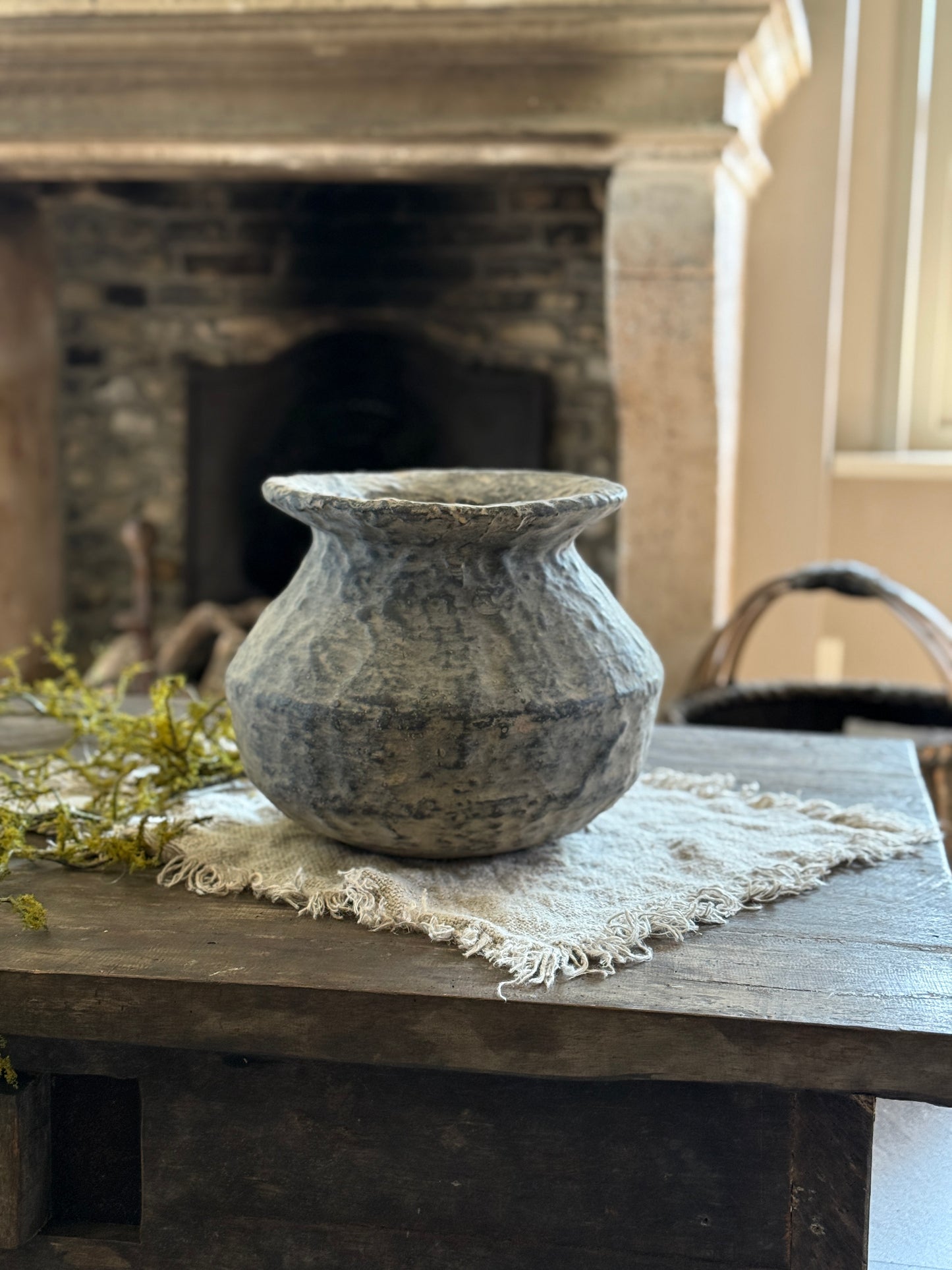 Leech-Vase