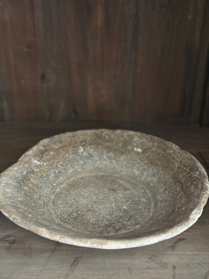 Old marble bowls from India – unique and atmospheric (3 sizes)