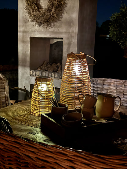 Anke solar lamp - Available in 2 sizes