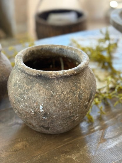 Unique old jar from Be-Uniq from India – weathered brown (LH02) Right in the picture