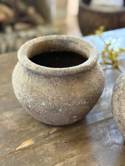 Unique old jar from Be-Uniq from India - weathered brown (LH01) Left in the picture