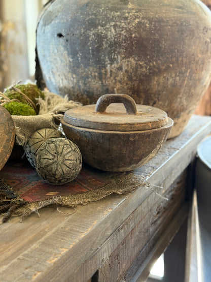 Wooden box with lid from Indonesia – atmospheric and unique (13x24 cm)