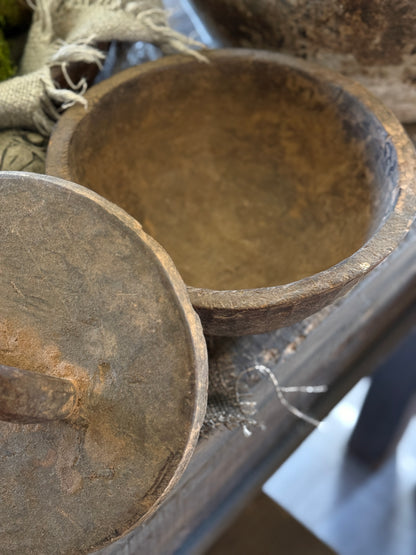 Wooden box with lid from Indonesia – atmospheric and unique (13x24 cm)