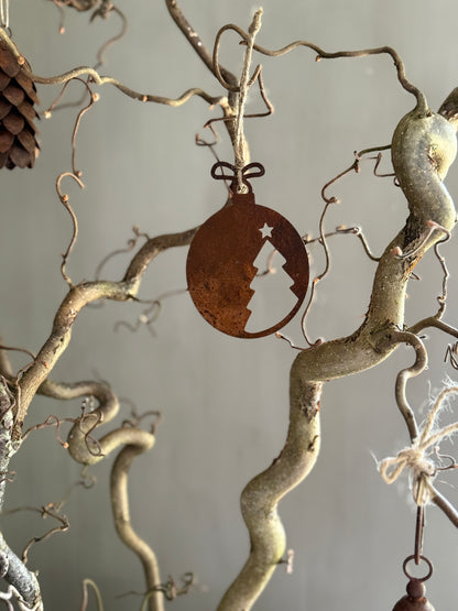 Rusted pendant Christmas ball tree