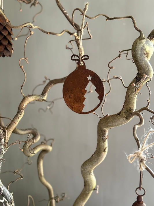 Rusted pendant Christmas ball tree