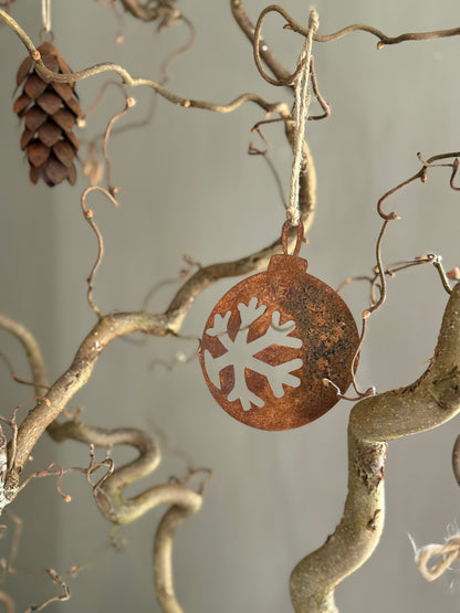 Rusted pendant Snowflake M