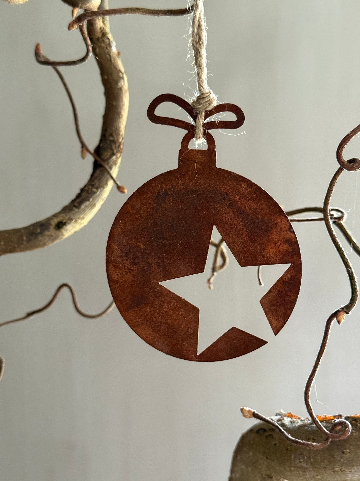 Rusted pendant Christmas ball star