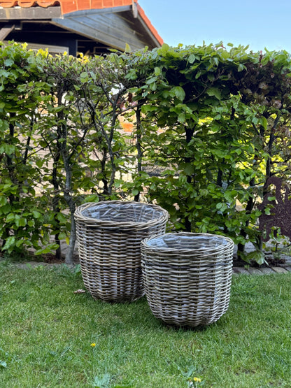 Rattan baskets – available in 2 sizes