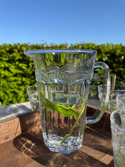 Glass carafe with 4 glasses