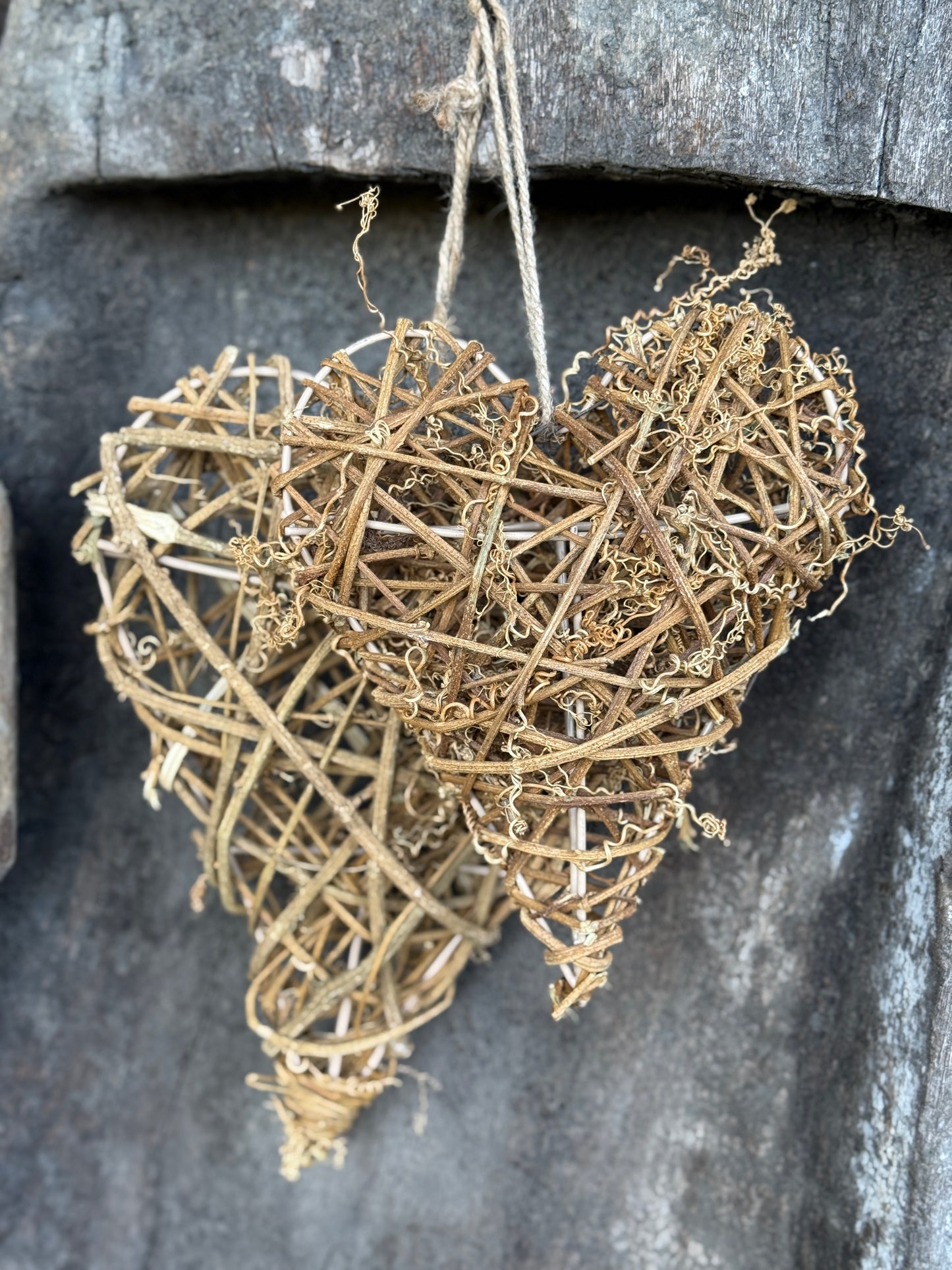Willow heart - Available in 2 sizes