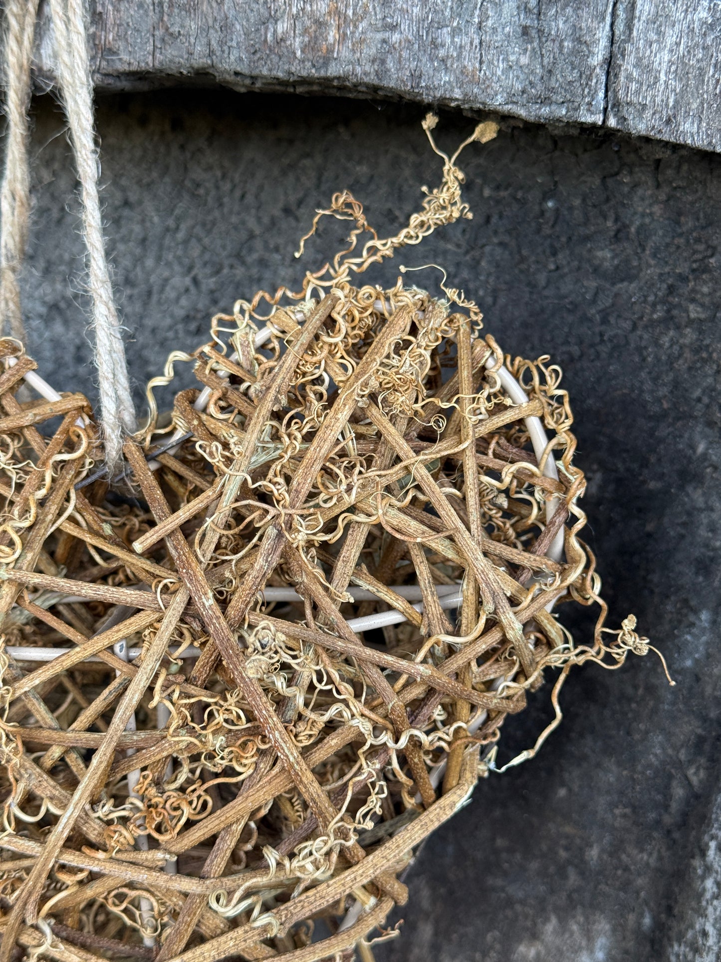 Willow heart - Available in 2 sizes