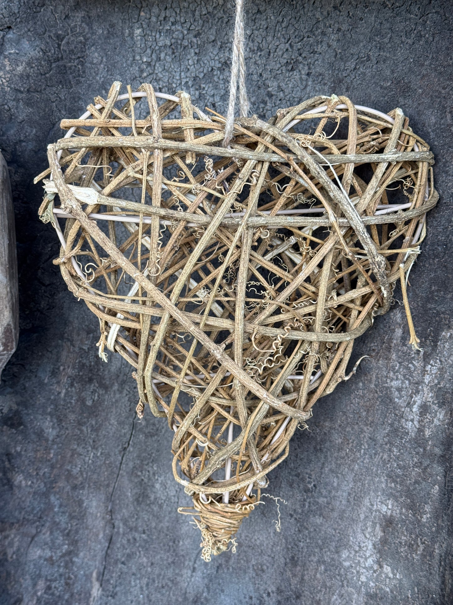 Willow heart - Available in 2 sizes