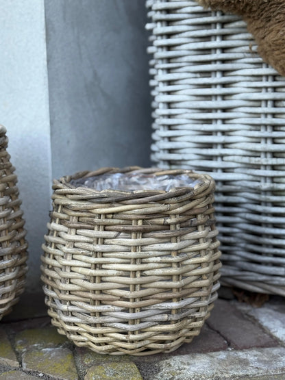 Rattan baskets – set of 2