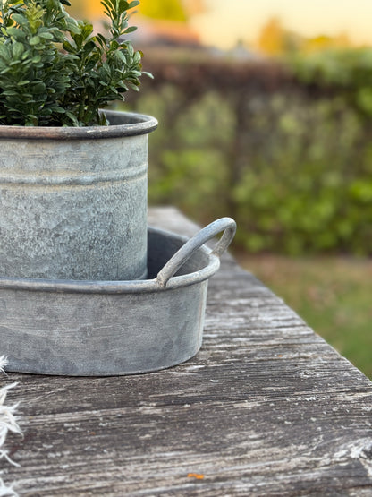 Oval zinc tray with handles
